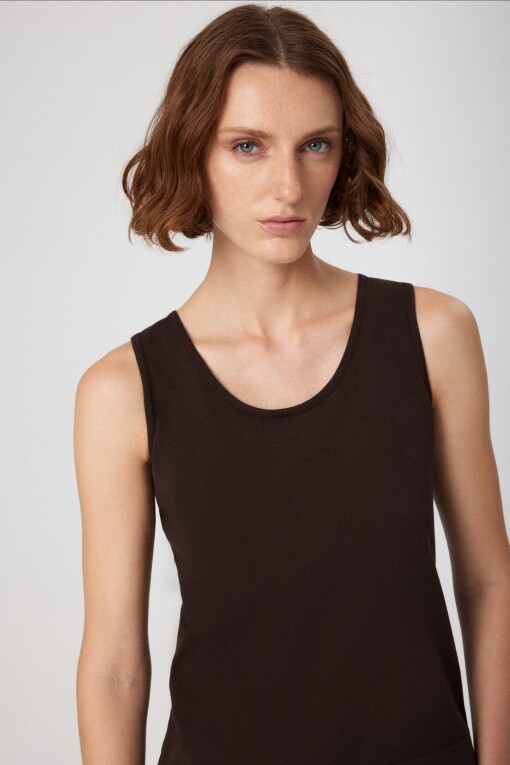 Bitter Round Neck Sleeveless Women's Tank Top 